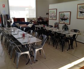 Blue Artz Gallery & Cafe - Sydneys Hotel 2