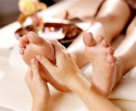 Prani Glow Day Spa - Sydneys Hotel 4