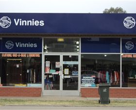 Vinnies - Sydneys Hotel 0