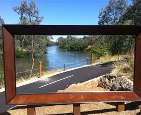Wagirra Trail And Yindyamarra Sculpture Walk - Sydneys Hotel 2