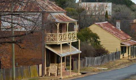 Village Walking Track - Sydneys Hotel 0