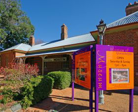 Queanbeyan Museum - Sydneys Hotel 0