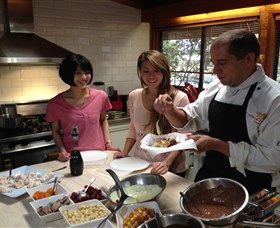 Hunter Valley Candymaking Class - Sydneys Hotel 0