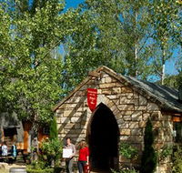 Stonehurst Cedar Creek Vineyard - Sydneys Hotel