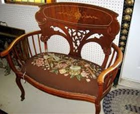 Dungog Fine Arts And Antiques - Sydneys Hotel 1