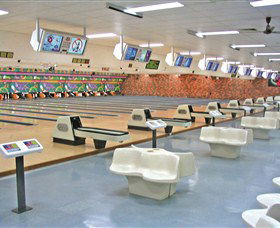 Bateau Bay Ten Pin Bowl - Sydneys Hotel 0