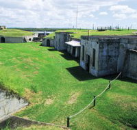 Fort Lytton - Sydneys Hotel