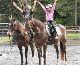Kings Creek Saddle Club - Sydneys Hotel 2