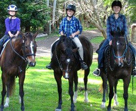 Kings Creek Saddle Club - Sydneys Hotel 0