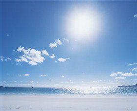 Hawks Nest Beach - Sydneys Hotel 0