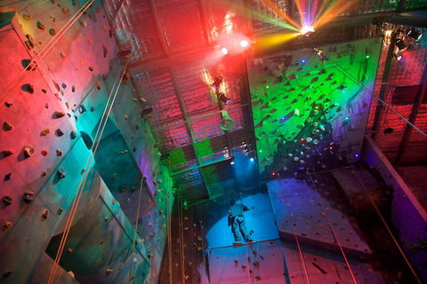 Centre Of Gravity - Sydneys Hotel 5
