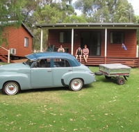 Taunton Farm Holiday Park - Sydneys Hotel