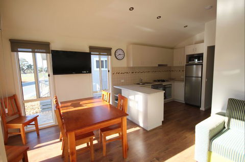 BIG4 Deniliquin Holiday Park - Sydneys Hotel 14
