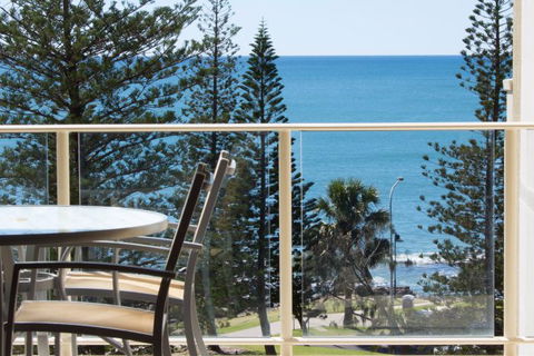 Pacific Beach Resort - Sydneys Hotel 5