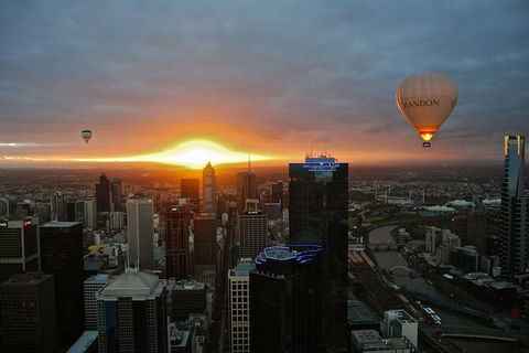 Melbourne Balloon Flights, The Peaceful Adventure - Sydneys Hotel 2
