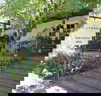 Barossa Valley Wineries Tour with Tastings and Lunch from Adelaide - Sydneys Hotel