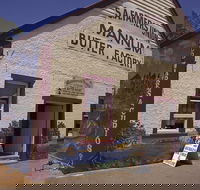 Murray River Day Trip from Adelaide Including Lunch Cruise aboard the Proud Mary - Sydneys Hotel