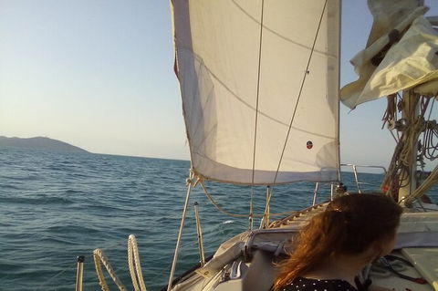 Townsville Sunset Sail Sailing Cruise Boat Tour - Sydneys Hotel 5