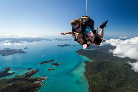 Airlie Beach Tandem Skydive - Sydneys Hotel 7