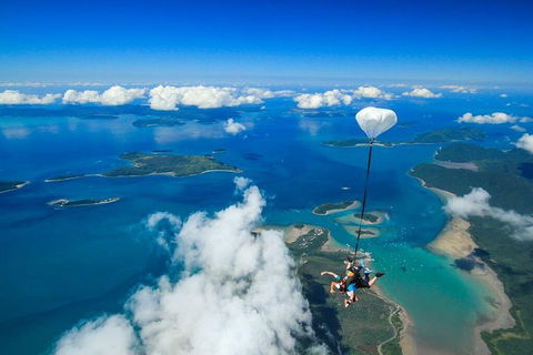 Airlie Beach Tandem Skydive - Sydneys Hotel 2