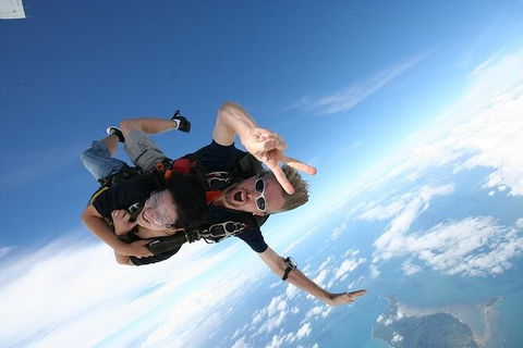 Byron Bay Tandem Sky Dive - Sydneys Hotel 9
