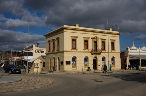 Beechworth Gold - Sydneys Hotel 2