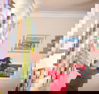 Bluebelles Art Gallery - Sydneys Hotel