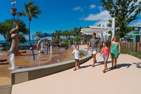 Capricorn Coast - Sydneys Hotel 0