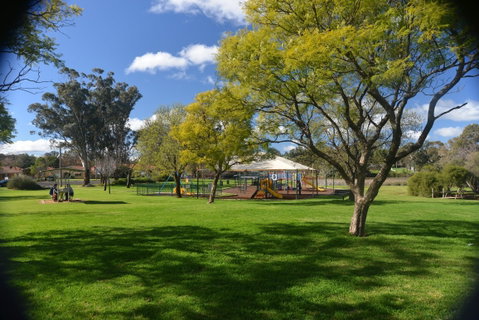 Kelly Reserve - Sydneys Hotel 0