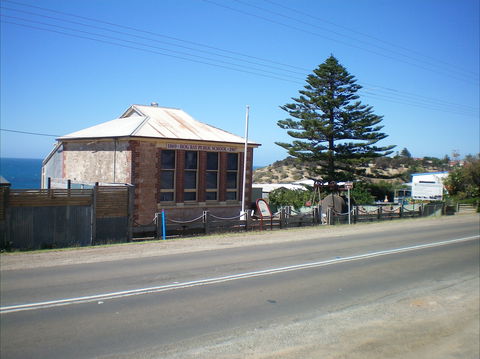 Penneshaw Maritime And Folk Museum - Sydneys Hotel 0