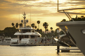 Book Gold Coast QLD Attractions Sydneys Hotel Sydneys Hotel