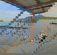 Sussex Inlet - Sydneys Hotel