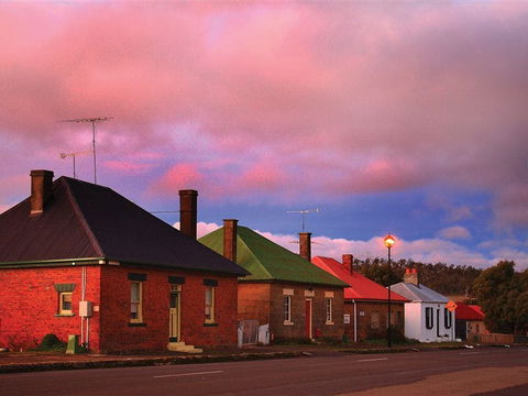 Heritage Highway - Sydneys Hotel 1