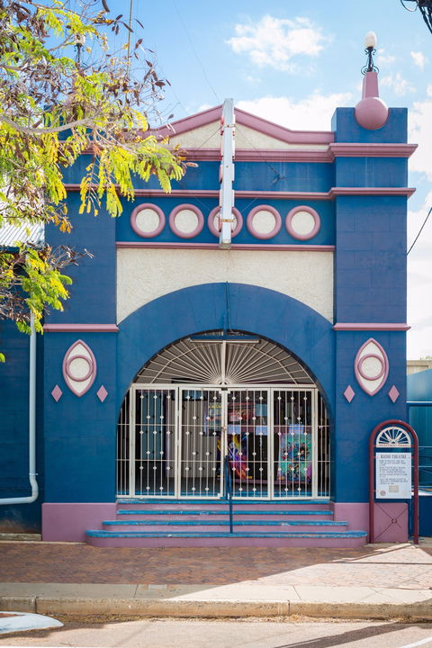 Radio Picture Theatre - Sydneys Hotel 1