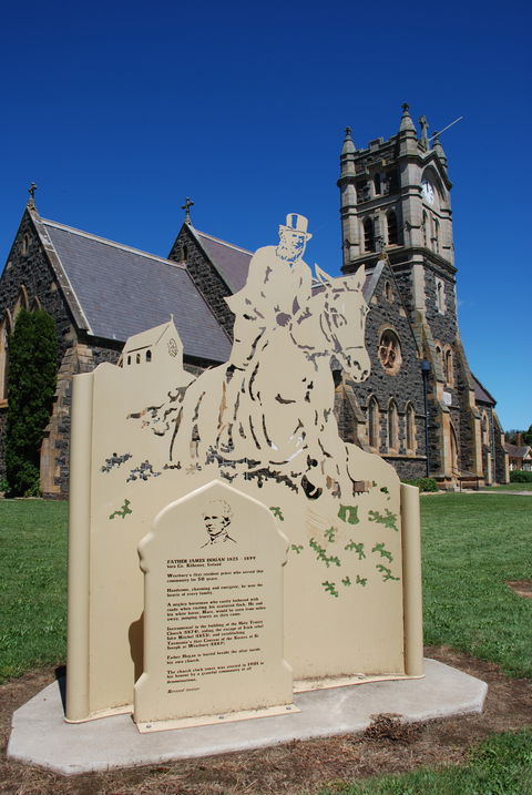 Westbury Silhouette Trail - Sydneys Hotel 0