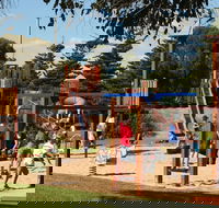 Lake Pertobe - Sydneys Hotel