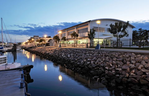 Newcastle Cruising Yacht Club - Sydneys Hotel 0