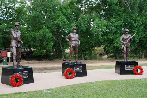 VC Memorial Park - Honouring Our Heroes - Sydneys Hotel 0