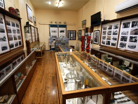 Wagga Wagga Rail Heritage Station Museum - Sydneys Hotel 0