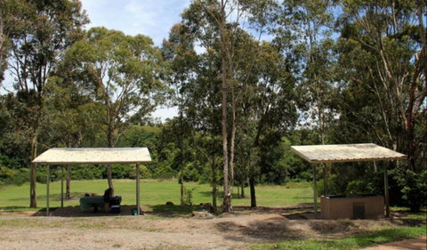 Back Creek Picnic Area - Sydneys Hotel 0