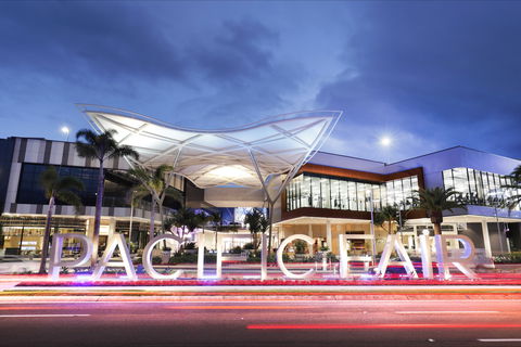 Pacific Fair Shopping Centre - Sydneys Hotel 1