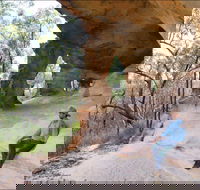 Sandstone Caves Walking Track - Sydneys Hotel