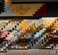 Daizy Boutique - Sydneys Hotel