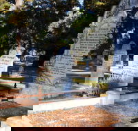 Lucindale Cemetery - Sydneys Hotel