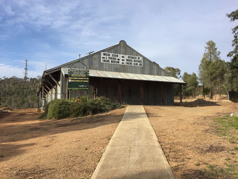 Wagga Steam And Vintage Engine Museum - Sydneys Hotel 0