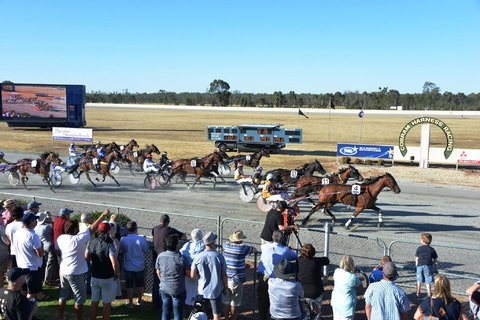 Cobram And District Harness Racing Club - Sydneys Hotel 2