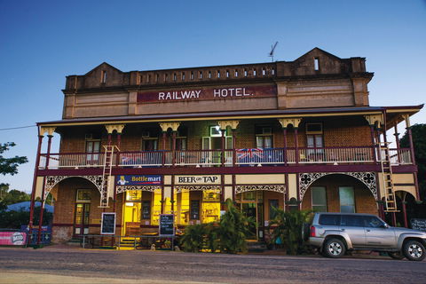 Overlander's Way - Sydneys Hotel 1