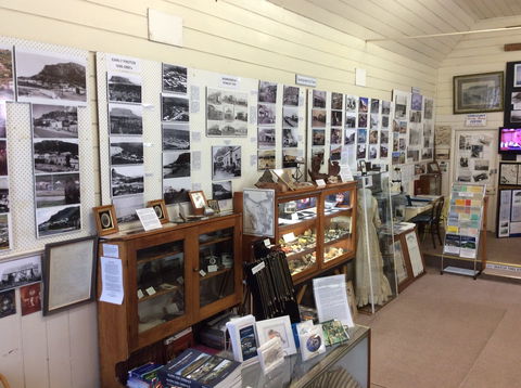 Stanley Discovery Museum - Sydneys Hotel 2