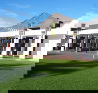 Warrnambool Art Gallery - Sydneys Hotel