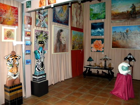 Alpha31 Art Gallery And Sculpture Garden - Sydneys Hotel 2